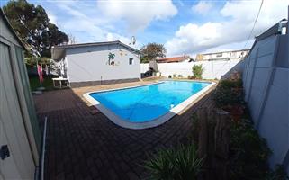 GOODWOOD / AT N1-CITY MALL: 4 LIVING ROOMS, FULLY PAVED PROPERTY, BRAAI AREA, VERY NEAT