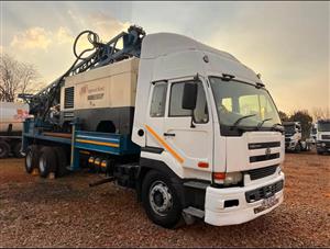 Nissan UD 440 Truck with LOW HOUR 2017 Engine!
