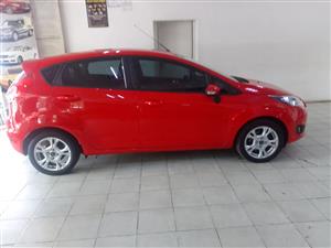 2015 Ford Fiesta Ecoboost 1.0 Manual, Petrol Service book  Red color  44000km 