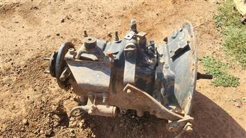 N4000 Isuzu Gearbox