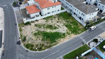 Vacant Land Residential For Sale in Parklands North