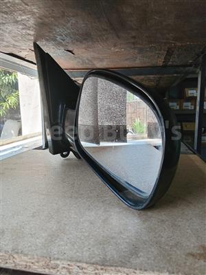 Right Hand Exterior Mirror From Stripped 3.3 Chrysler Grand Voyager 