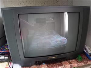 54 cm Grundig colour flat screen tube TV with remote for R500 cash 100% working 