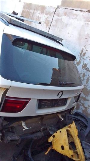 BMW E70 X5 BOOT 
