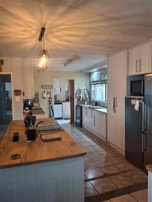 Spacious Family Home in a Secure and Peaceful Area