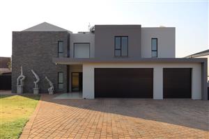 Modern Elegance Meets Luxury Living – Prime Estate Home