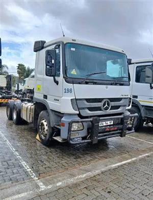 Mercedes Benz Axor 3344 2015