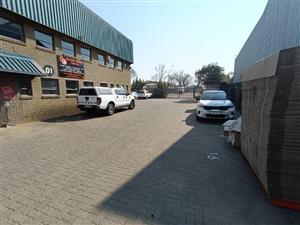 Fantastic industrial Unit to Let in Kya Sands for only R 49 pm²!