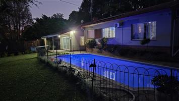 Townhouse For Sale in Dawncliffe
