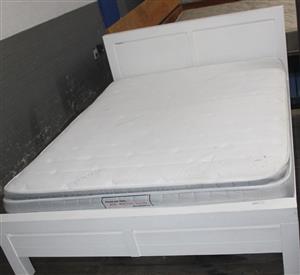 Sleigh bed with mattress S050075C #Rosettenvillepawnshop