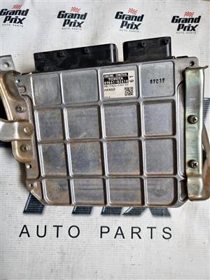 TOYOTA COROLLA ECU COMPUTER BOX 89661-0Z610 MB275600-0360 12V 61