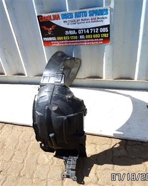 Renault Kwid right front fender liner (2021)