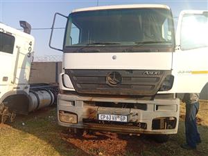 Mercedes axor 3340 double axel stripping for spares 