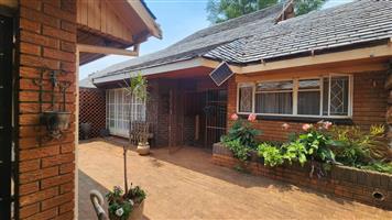 Elegant Double Story Family Home with Flatlet on a Spacious Stand