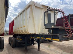 2007 Kearneys tri axle sloper