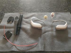 Pair of Oticon Siya 1 Hearing Aids (Battery Powered) + Accessories