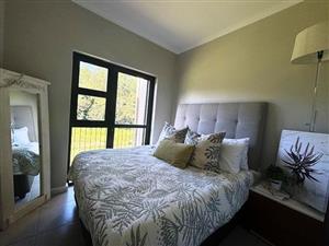 Townhouse For Sale in Waterfall