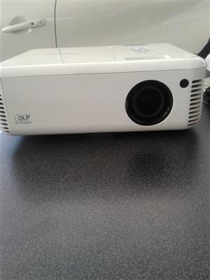 PROJECTORFOR SALE