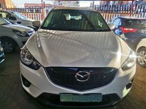 MAZDA CX5 2.0 SKYACTIVE  2015 WHITE  MANUAL  PETROL SERVICE BOOK