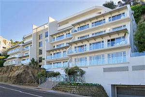 Apartment For Sale in Clifton