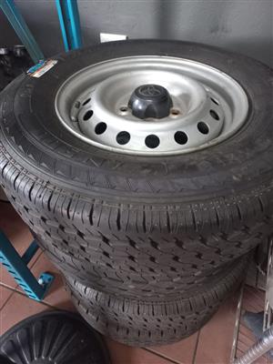 Rims and tyres for Toyota kz R6500
