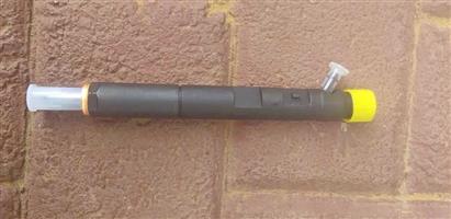 GENUINE P200 DIESEL INJECTORS  1,5Dci NOW 12,000PER SET.  FOR VARIOUS OTHER CARS TOO.