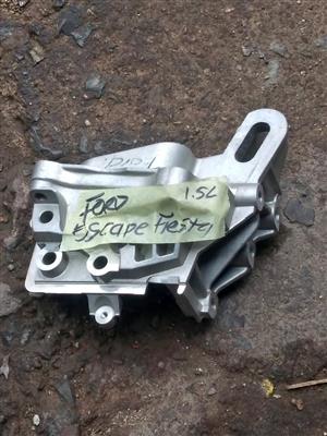 FORD FIESTA OR FORD KUGA 2015 MODEL  ENGINE MOUNTING