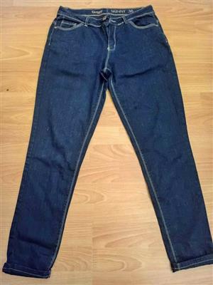 Jeans denim dark wash skinny size 36/M five-pocket design contrast white stitching Length leg 99cm