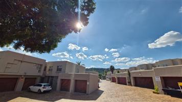 Apartment For Sale in Bassonia