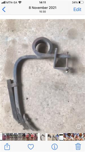 Kunsmistande cultivator shank