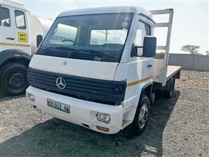 1998 Mercedez Benz Flat bed van