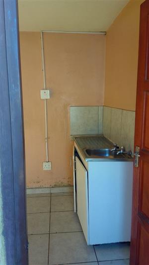 Beautiful room to rent in Clayville Ext 45 Mount Elgen. 