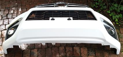 Toyota Hilux GD6 White Front Bumber, Chrome Grill and Bonnet Trim