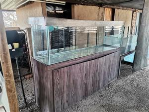 Aquarium Fishtank with stand/cupboard