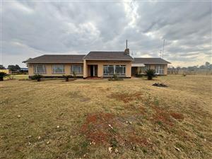 Small Holding For Sale in Valley Settlements A H