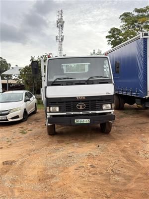 2016 Tata 1518 Ex2 8 tonne