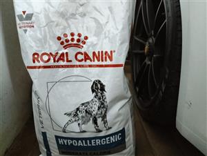 Royal Canin Hypoallergenic Veterinary dog food 