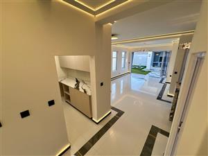 Modern Elegance Meets Effortless Luxury
