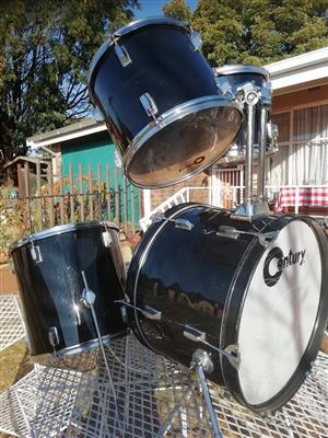 1 x5 Piece Century Drum Kit Complete in immaculate condition. 
