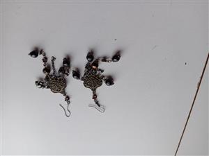 Vintage style gunmetal or bronze dangle earrings