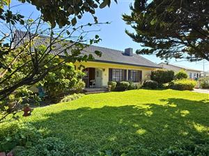House For Sale in Gansbaai Central