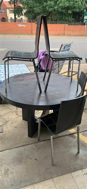 Table and 4 chairs 