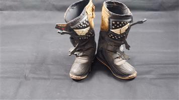 Fly Mavrick boots, Size 9