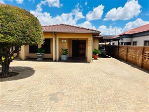 House For Sale in Mmabatho