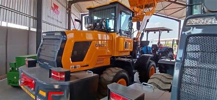 New Giant 942 loaders available