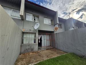 Three Bedrooms Apartment In Evander