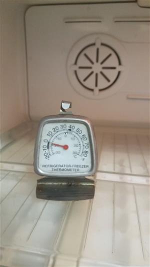 Deawoo fridge and freezer 