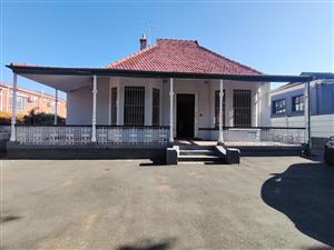 Office Rental Monthly in Essenwood