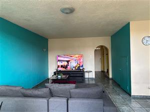 Discover comfortable and secure living in this well-appointed 2-bedroom duplex.