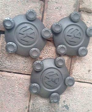 Volkswagen transporter center caps x3